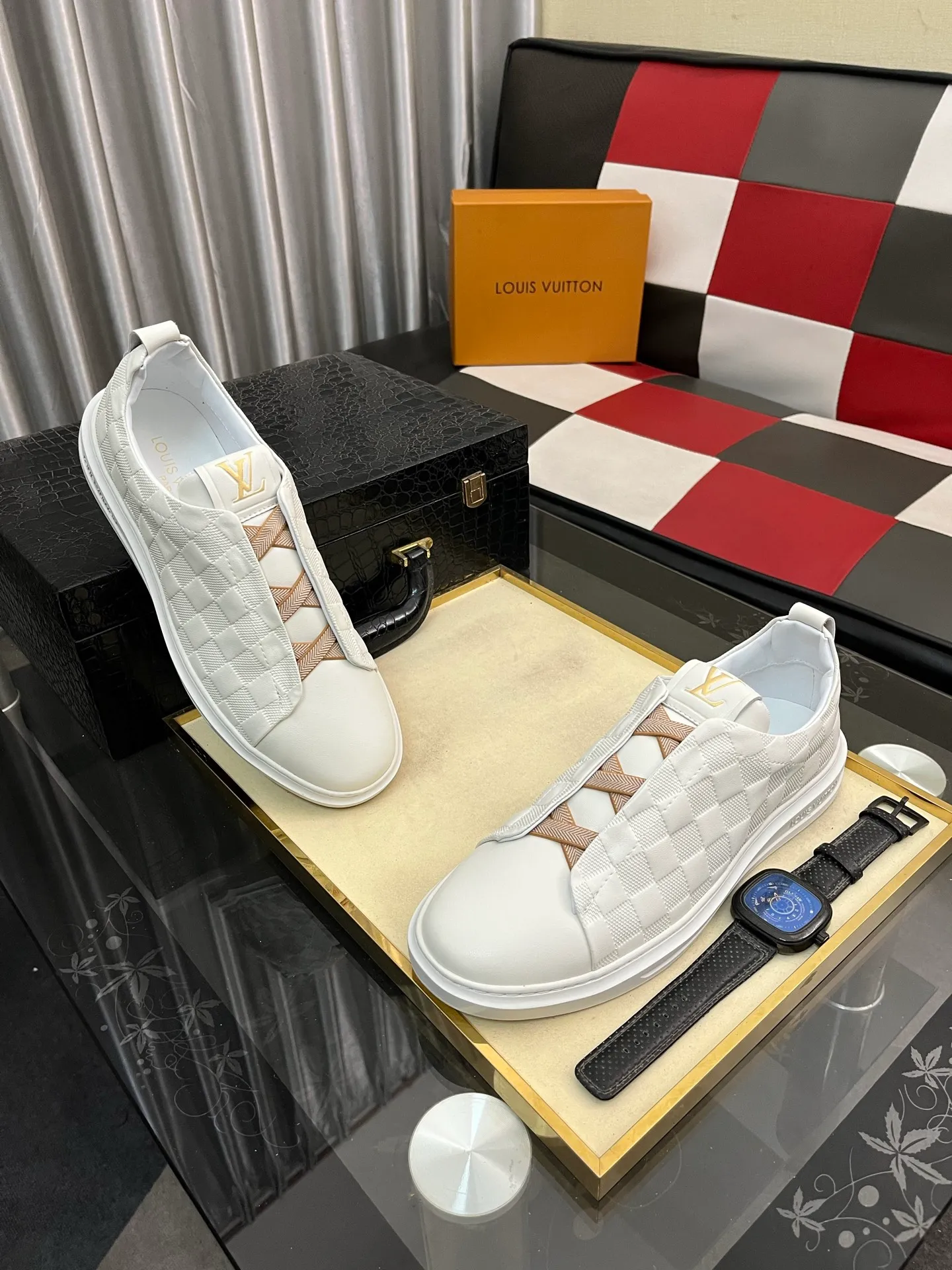 Men's shoes💰: 438⌚️⌚️"Loui* Vuitto*" LV's new Gaobang sports and casual shoes, imported first-layer cowhide ➕ imported sheepskin lining, high-end and comfortable, original outsole is light and wear-resistant! Purely handmade, details determine quality! Size 38-444️⃣Colors available